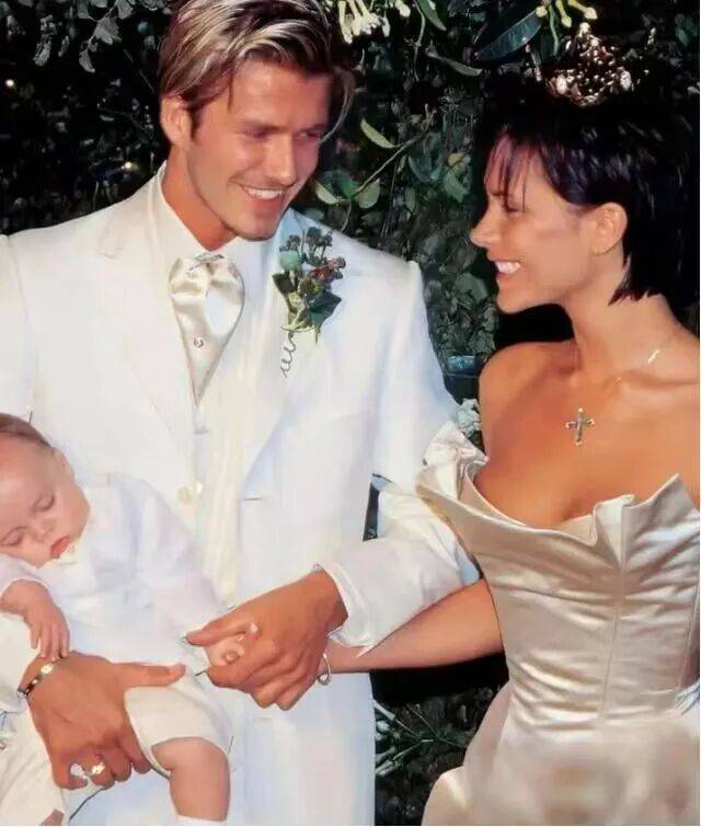 贝克汉姆这家人的瓜啊,吃得真是......