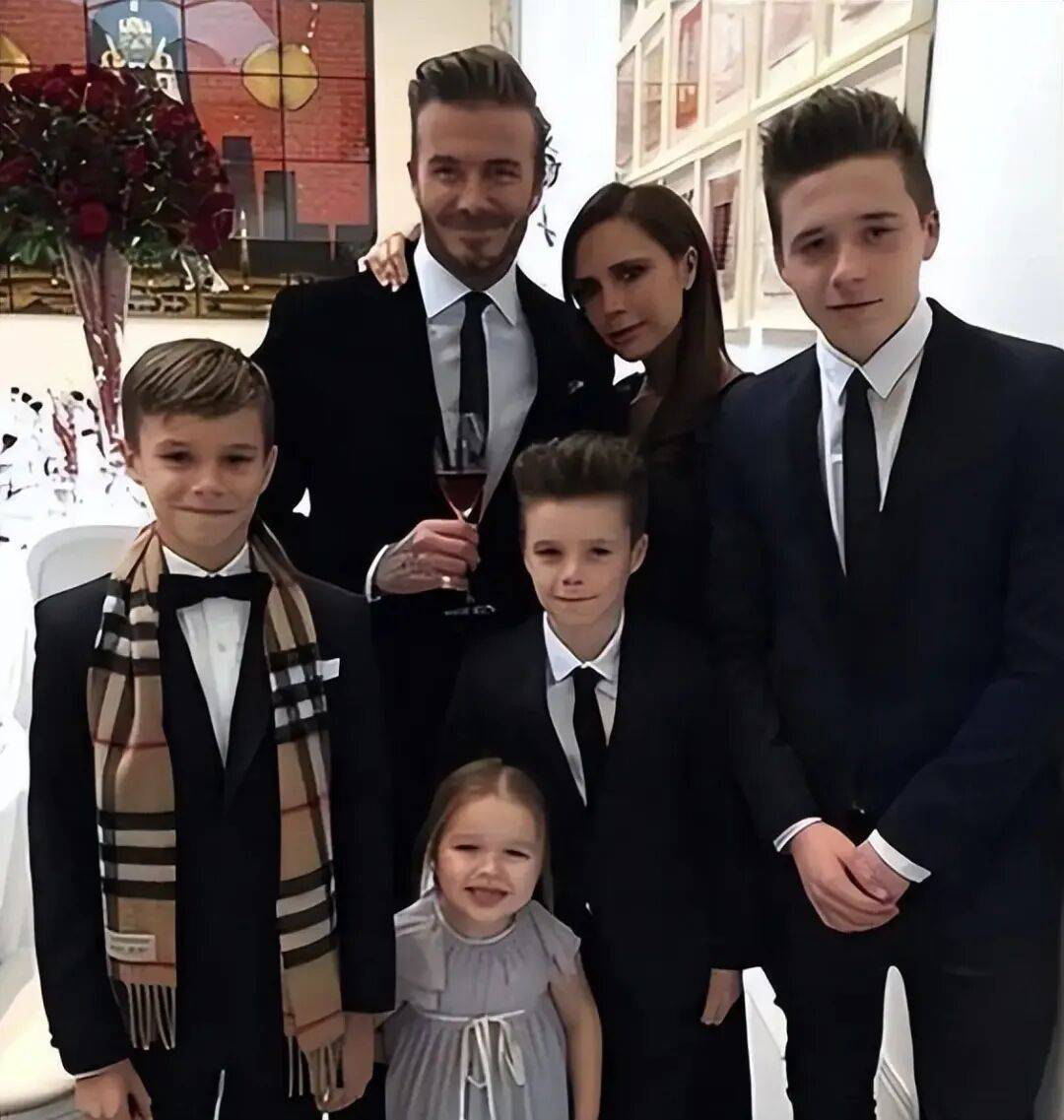 贝克汉姆这家人的瓜啊,吃得真是......